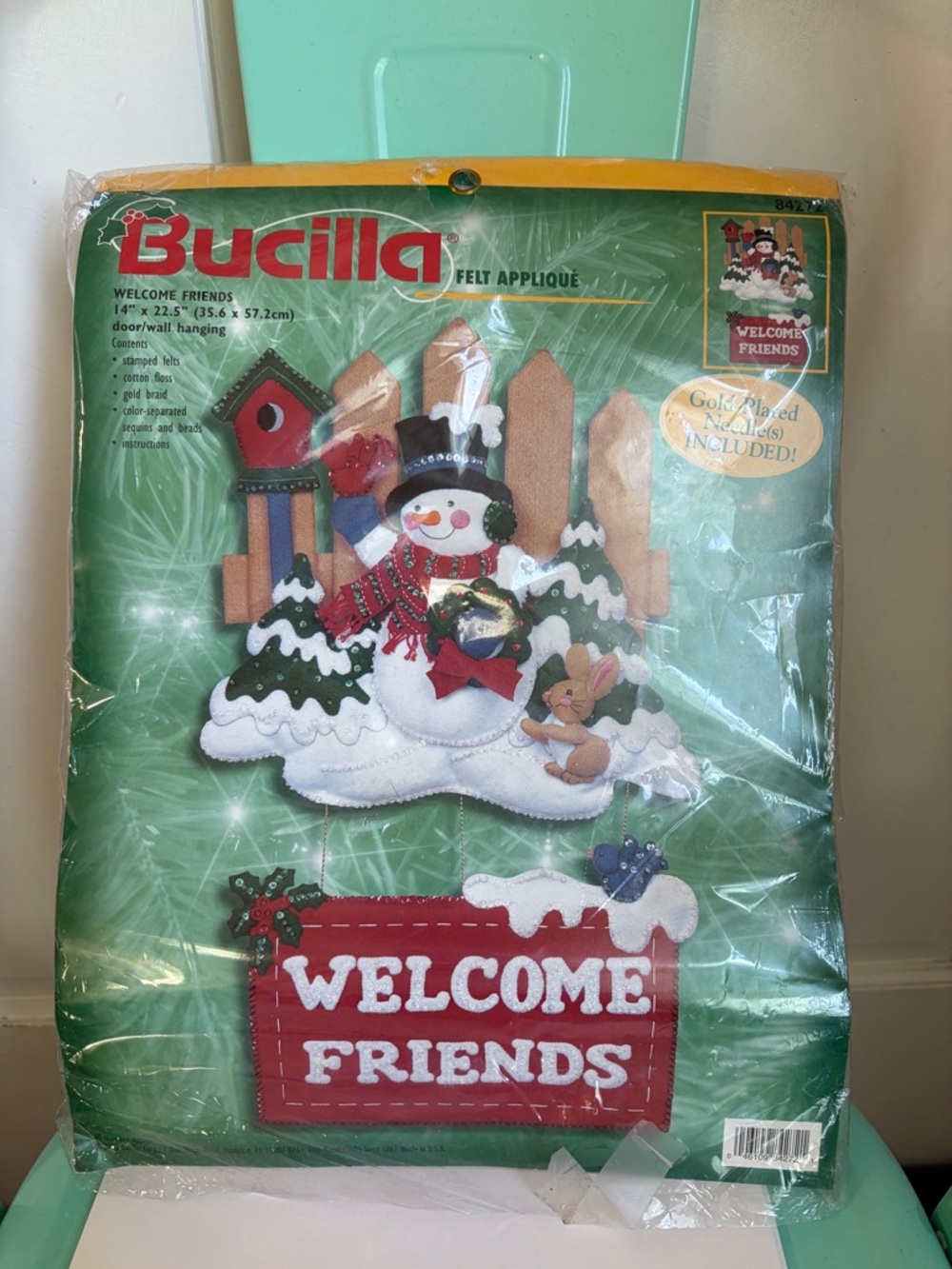 New Open Box Bucilla Christmas Snowman “Welcome Friends” Felt Applique Kit 84272